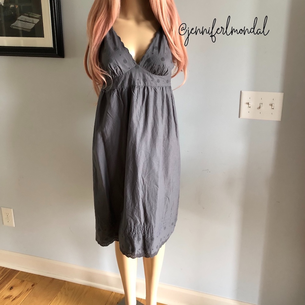 🥰 Gorgeous Gray Cross Strap Dress Old Navy - L 🥰
